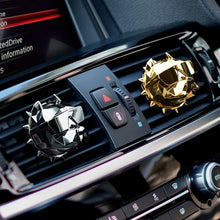 Ladda upp bild till gallerivisning, 2Pcs Bulldog Car Perfume  Fragrance Diffuser air fresheners with Magnet Clip Auto Vents Scent Parfume Gift Box Car Decor
