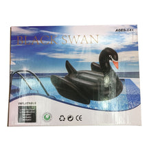 Ladda upp bild till gallerivisning, Uppblåsbar jättesvan "Black Swan" 190 cm för att göra intryck i poolen eller på stranden.
